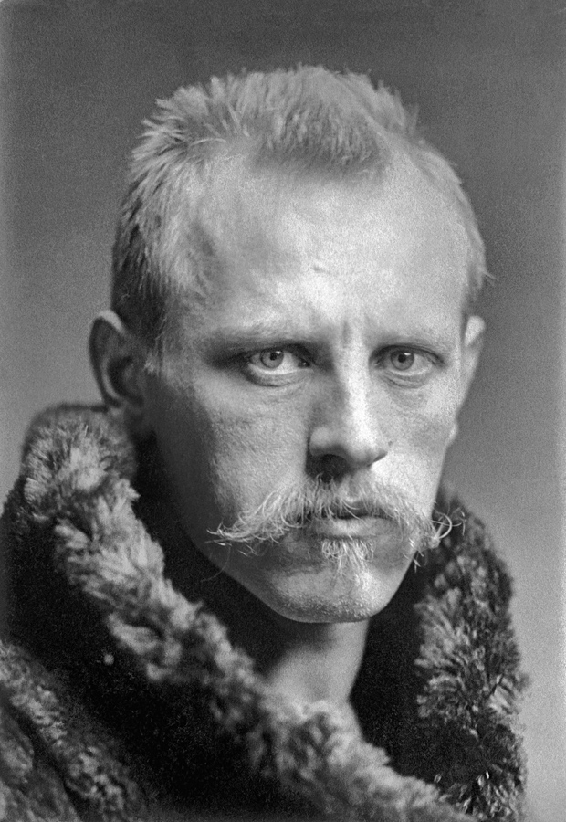 Fridtjofen Nansen *10. 12. 1861 +13. 5. 1930  Polrn cestovatel, o sv cest nap Gronskem napsal knihu, kter vzbudila velk zjem o lyovn